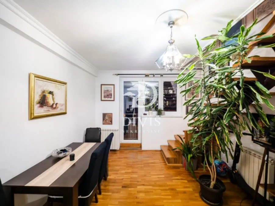 Sale, four bedroom apartment, 89m², Neimar, Vračar Sve Podlokacije