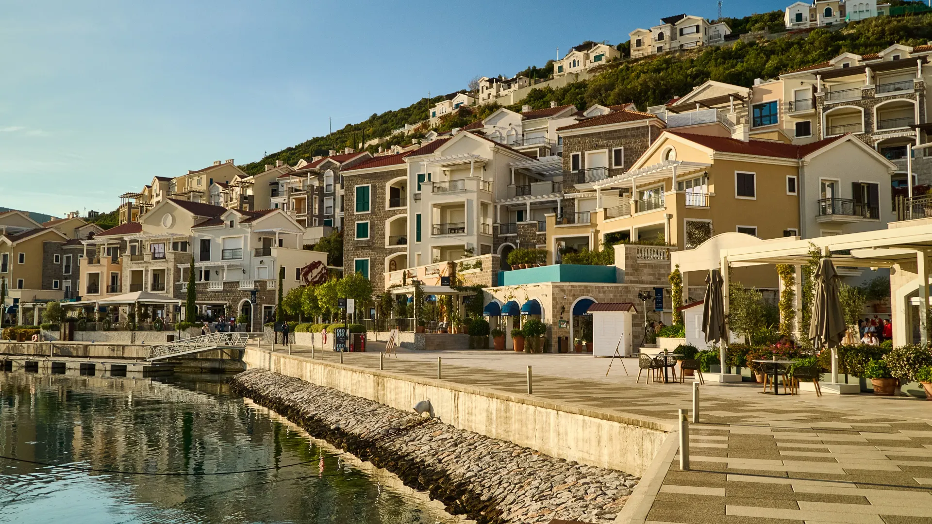 Prodaja, dvosoban stan, 104m², Luštica Bay, Tivat