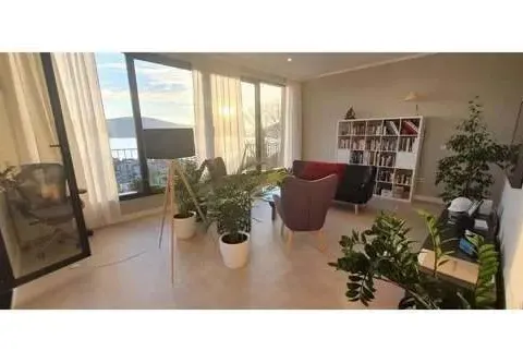 Izdavanje, trosoban stan, 129m², Donja Lastva, Tivat - image 4