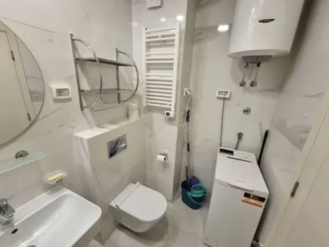 Izdavanje, jednosoban stan, 50m², Central Point, Podgorica - image 6