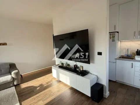 Izdavanje, četvorosoban stan, 88m², Novi Sad Sve Podlokacije, Novi Sad - image 4