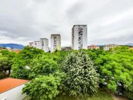 Izdavanje, trosoban stan, 115m², Momišići, Podgorica - image 15