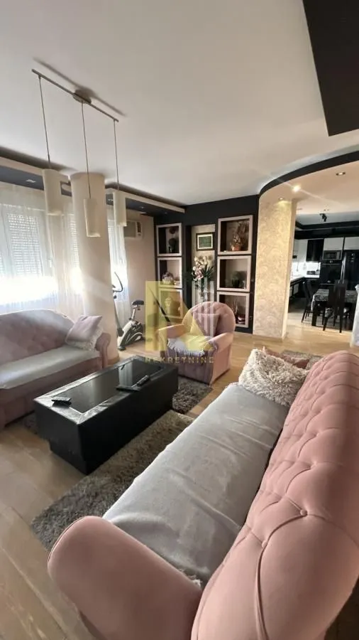 Izdavanje, stan, 126m², Adamovićevo Naselje, Novi Sad Sve Podlokacije