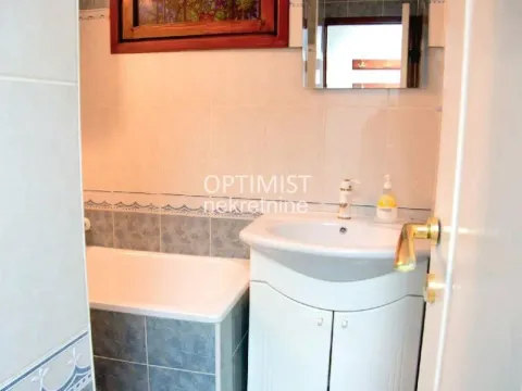 Rent, three bedroom apartment, 75m², Vračar Centar, Vračar Sve Podlokacije - image 7