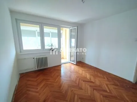 Izdavanje, dvosoban stan, 51m², Lesnina, Zrenjanin - image 2