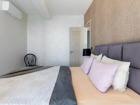 Sale, one bedroom apartment, 49m², Bečići, Budva - image 15