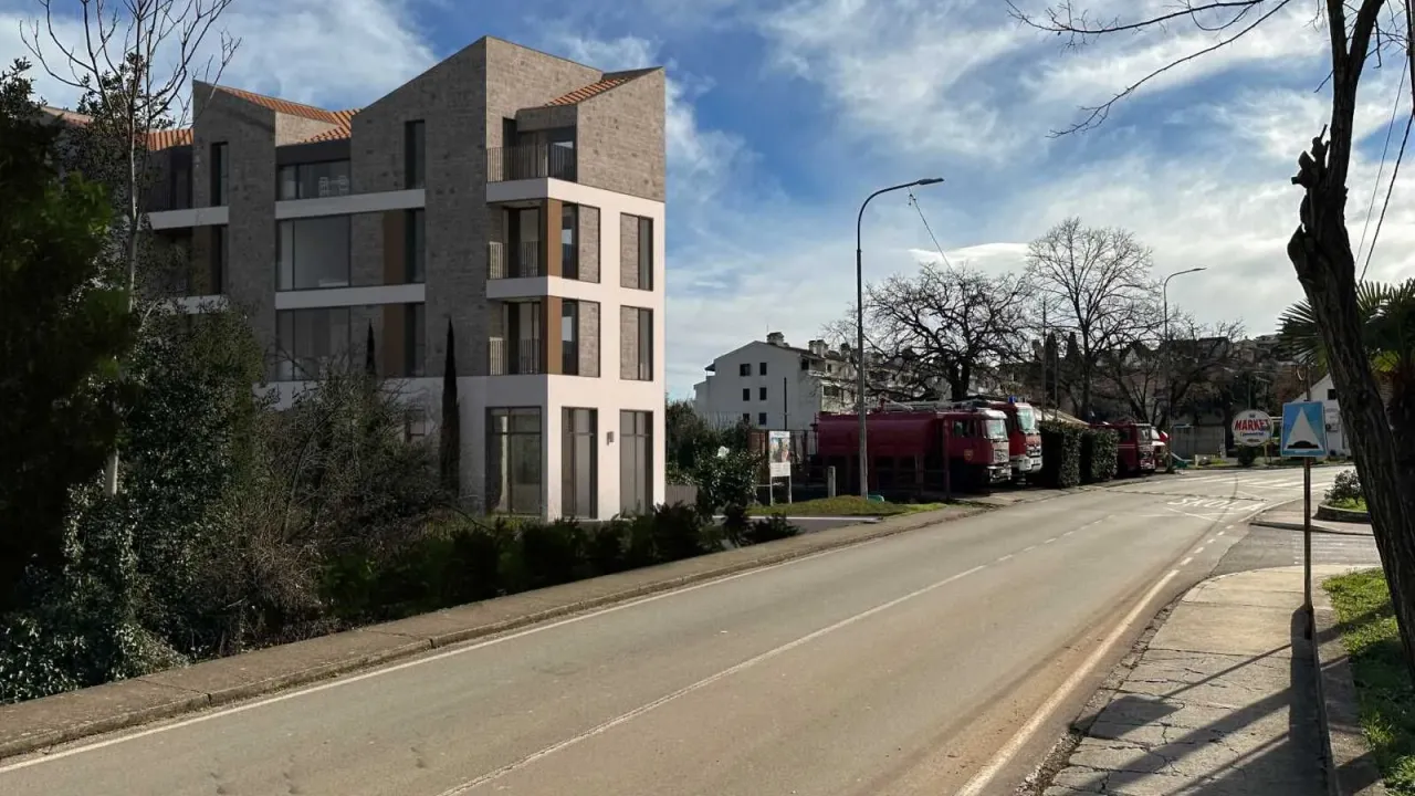 Sale, apartment, 44m², Tivat, Crna Gora