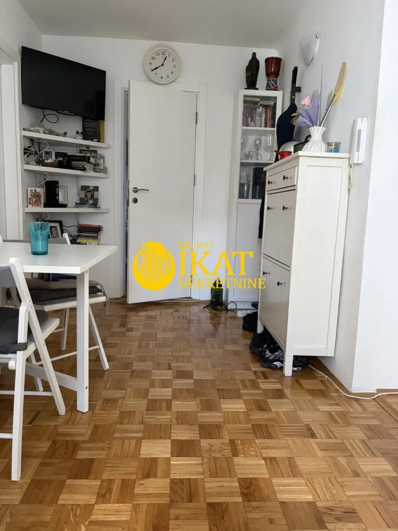 Sale, two bedroom apartment, 44m², Stari Grad, Beograd