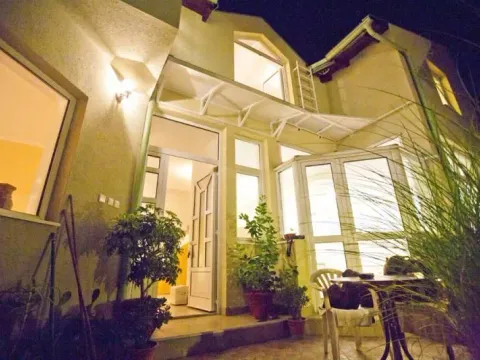 Izdavanje, poslovni prostor, 160m², Đeram Pijaca, Beograd - image 16