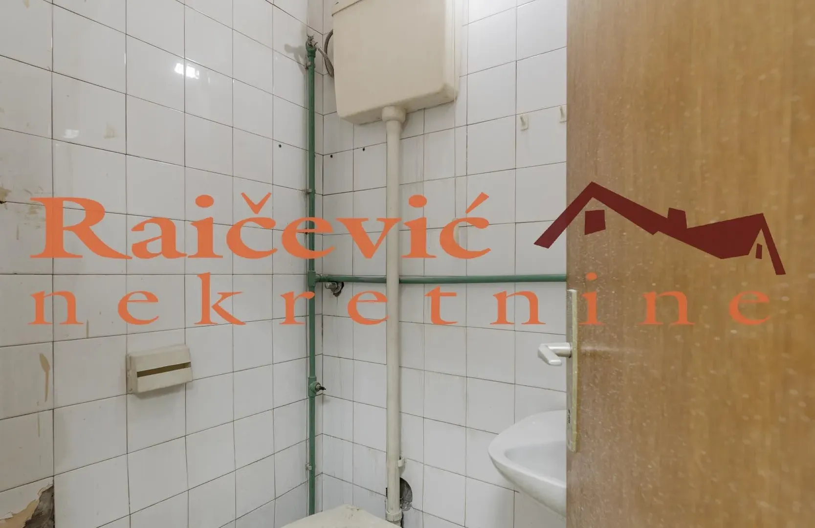 Sale, office space, 49m², Voždovac Sve Podlokacije, Beograd