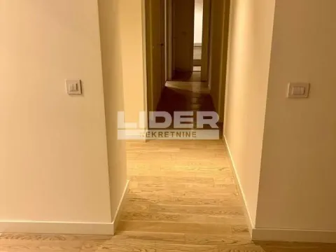 Prodaja, četvorosoban stan, 109m², Savski Venac, Beograd - image 6