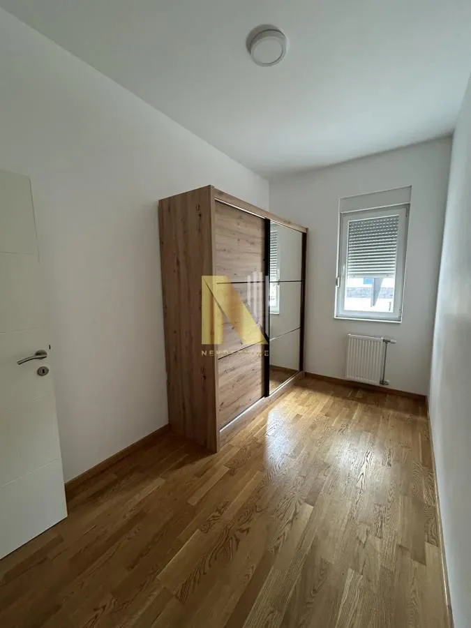 Izdavanje, dvosoban stan, 46m², Rotkvarija, Novi Sad Sve Podlokacije