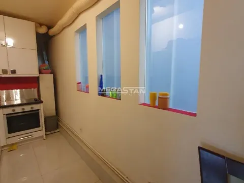 Prodaja, trosoban stan, 76m², Vračar Sve Podlokacije, Beograd - image 7