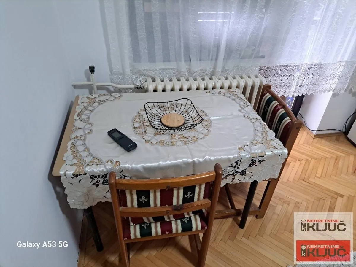 Izdavanje, garsonjera, 23m², Grbavica, Novi Sad Sve Podlokacije