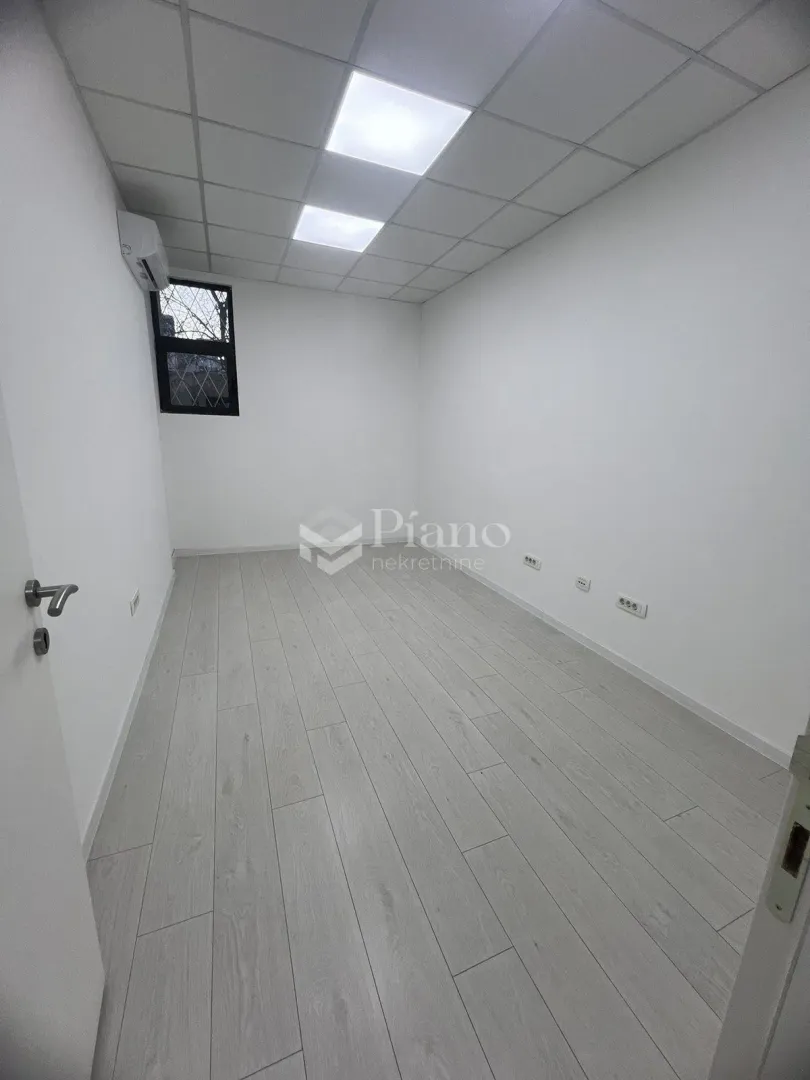 Rent, office space, 294m², Blok 5, Podgorica