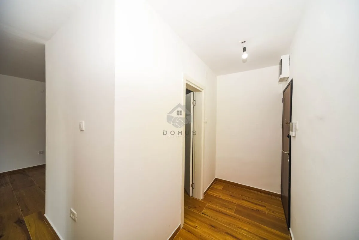 Sale, one bedroom apartment, 37m², Blok 5, Podgorica