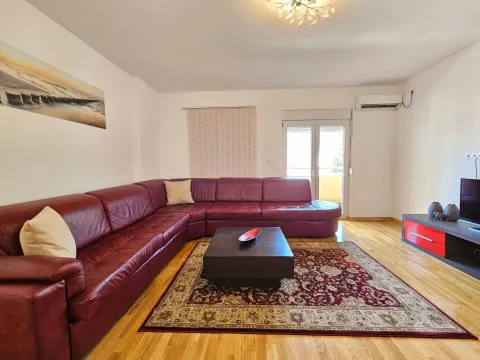 Rent, one bedroom apartment, 57m², Ilino, Bar - image 1