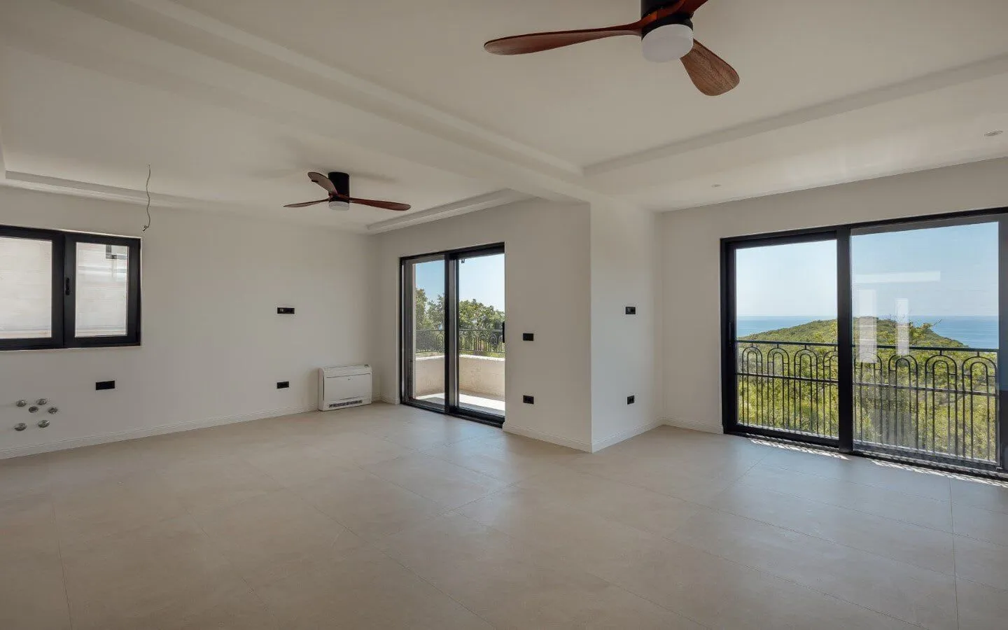 Sale, house, 318m², Reževići, Budva