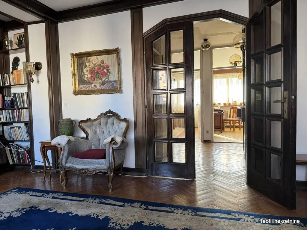 Prodaja, četvorosoban stan, 97m², Centar, Stara Pazova