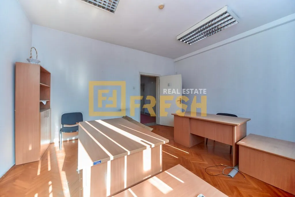 Rent, office space, 345m², Centar, Podgorica