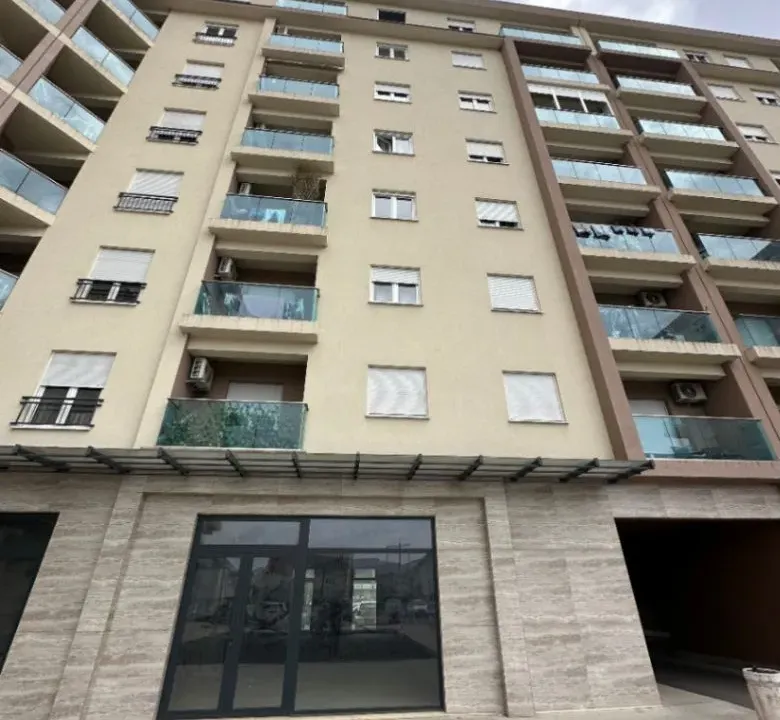 Izdavanje, poslovni prostor, 144m², Zabjelo, Podgorica