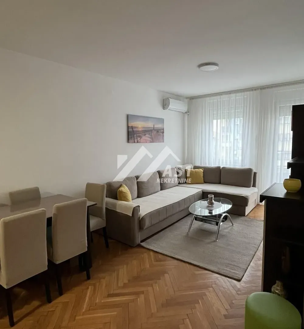 Izdavanje, dvosoban stan, 46m², Nova Detelinara, Novi Sad Sve Podlokacije