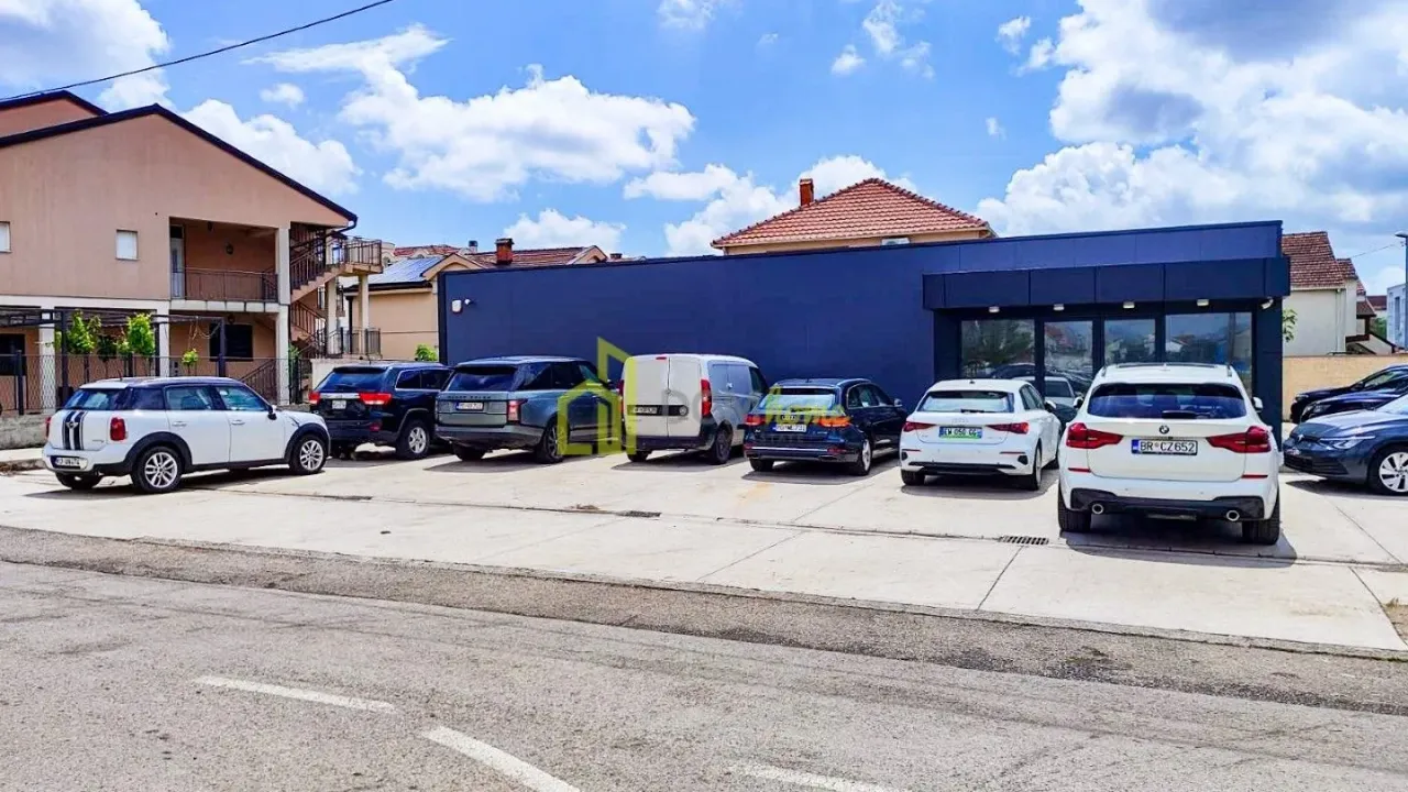Izdavanje, poslovni prostor, 150m², Stari Aerodrom, Podgorica