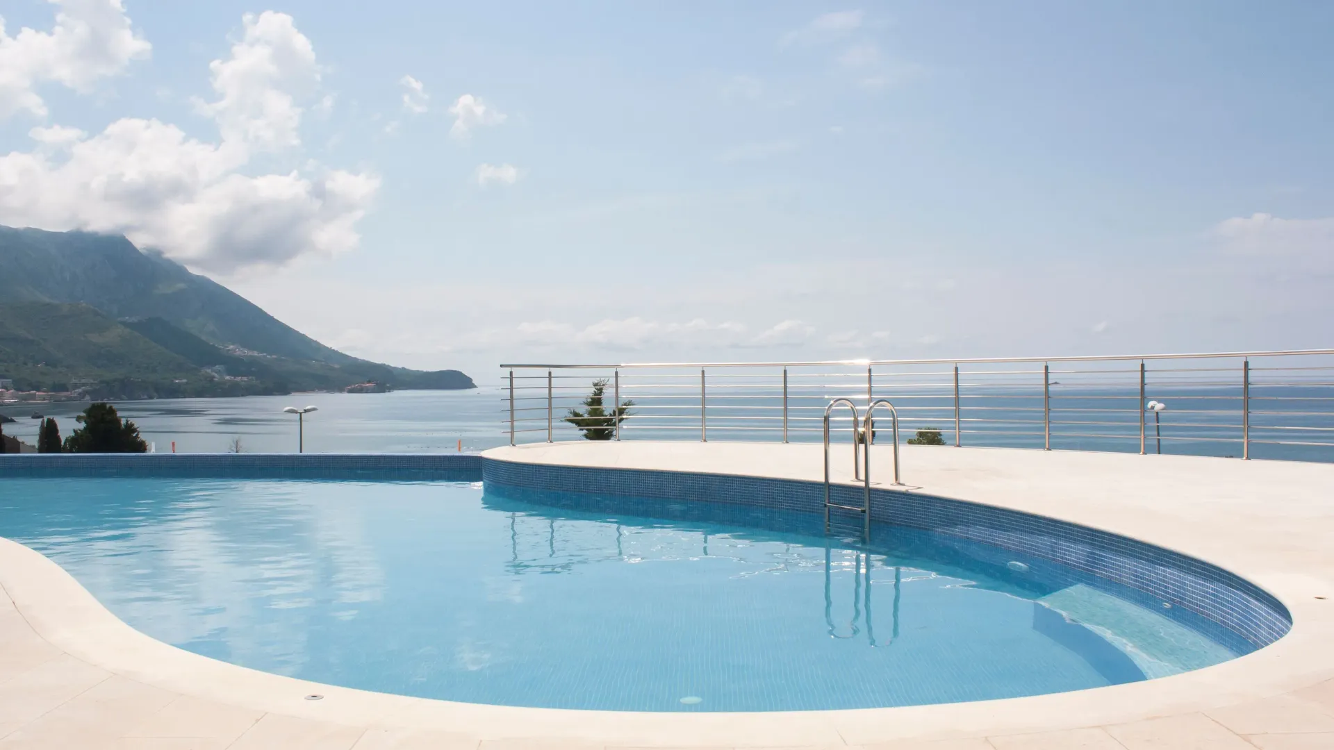 Sale, one bedroom apartment, 98m², Bečići, Budva