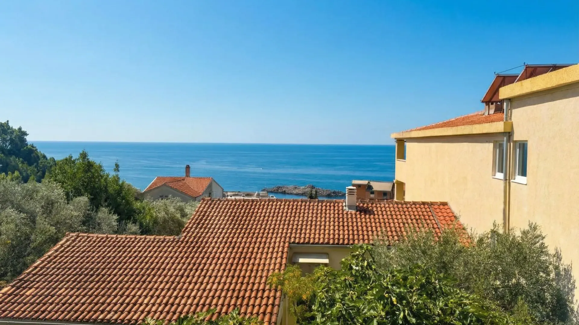 Sale, two bedroom apartment, 45m², Sveti Stefan, Budva