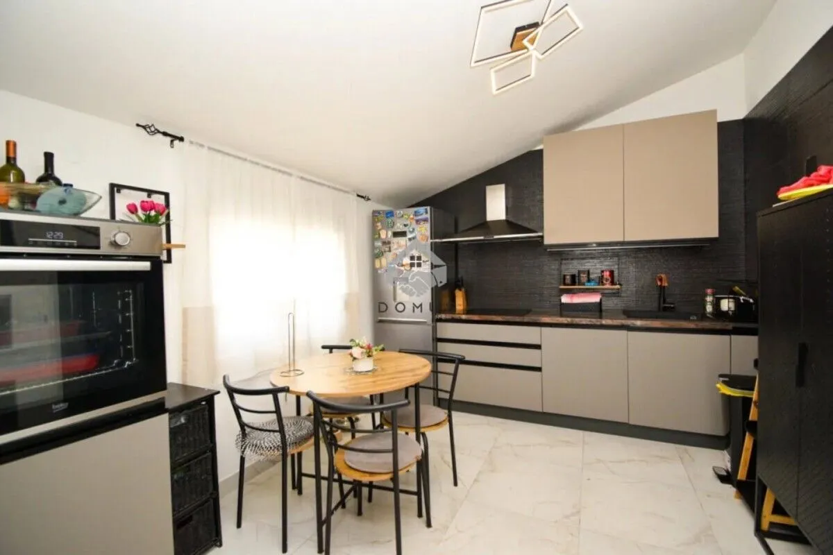 Rent, two bedroom apartment, 88m², Blok 9, Podgorica