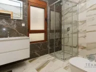 Prodaja, trosoban stan, 142m², Gorica C, Podgorica - image 9