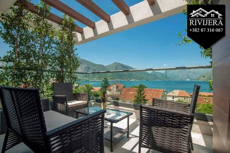 Prodaja, kuća, 210m², Sveti Stasije, Kotor