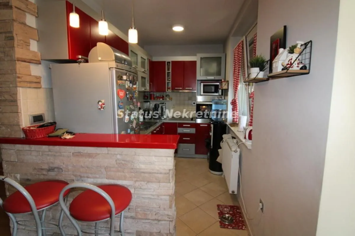Prodaja, trosoban stan, 83m², Grbavica, Novi Sad Sve Podlokacije