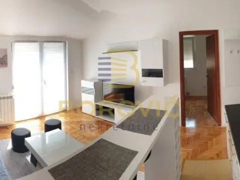 Stan in Uciteljsko Naselje