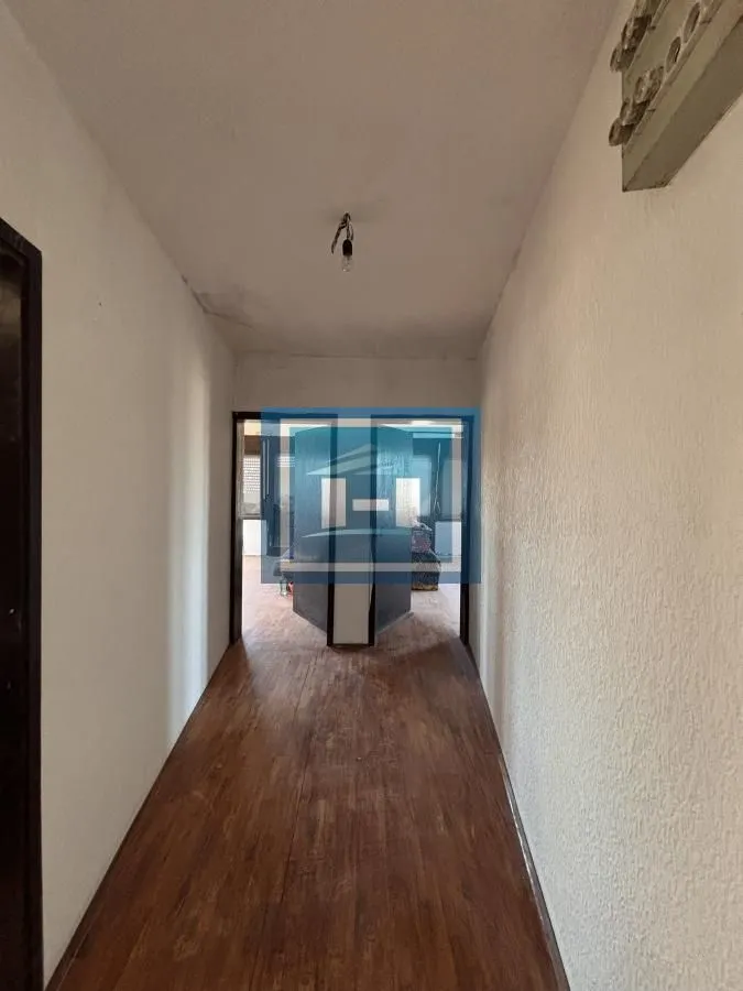 Prodaja, kuća, 360m², Šantarovac, Jagodina