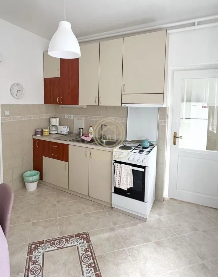 Rent, two bedroom apartment, 69m², Vračar Sve Podlokacije, Beograd