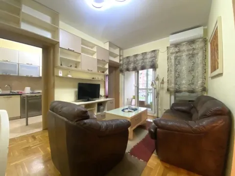 Izdavanje, dvosoban stan, 55m², Zabjelo, Podgorica - image 8