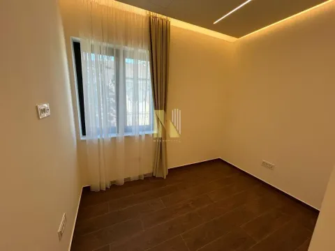 Izdavanje, četvorosoban stan, 116m², Novi Sad, Srbija - image 15