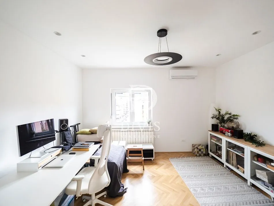 Prodaja, trosoban stan, 56m², Stari Grad, Beograd