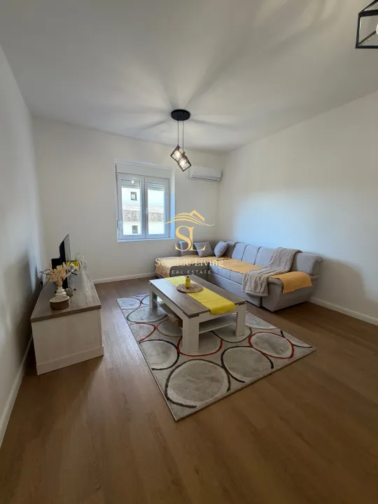 Izdavanje, jednosoban stan, 60m², Seljanovo, Tivat
