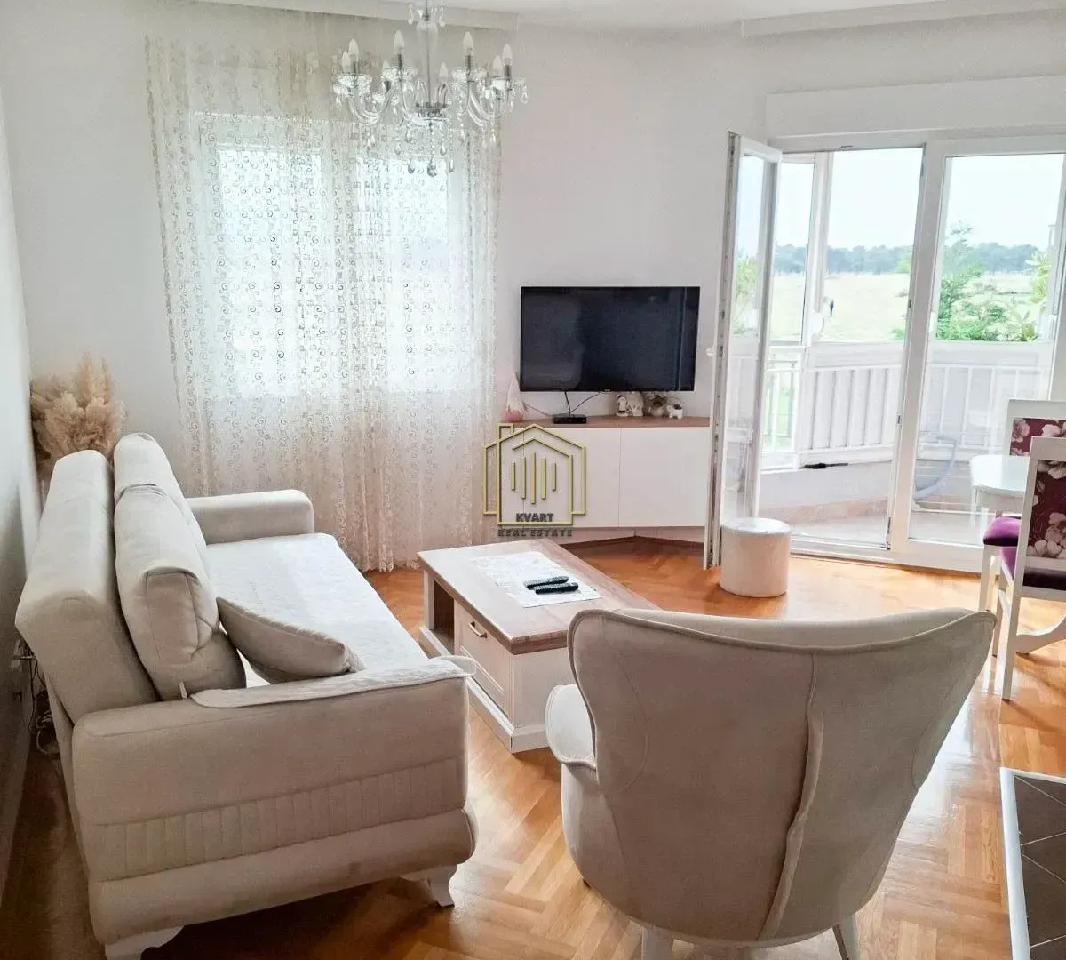 Izdavanje, jednosoban stan, 50m², Stari Aerodrom, Podgorica