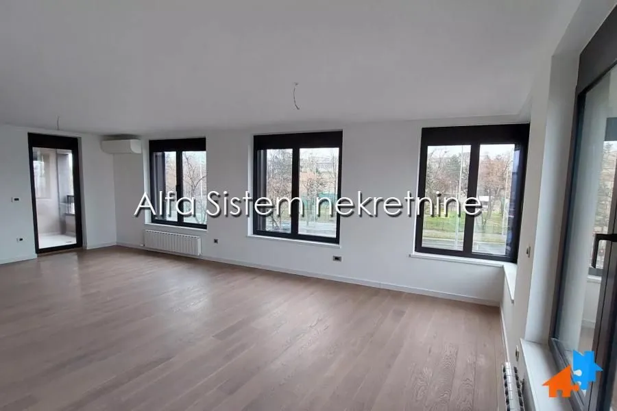 Rent, apartment, 120m², Novi Beograd Blok 65, Novi Beograd Sve Podlokacije
