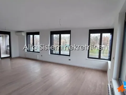 Stan in Novi Beograd Blok 65
