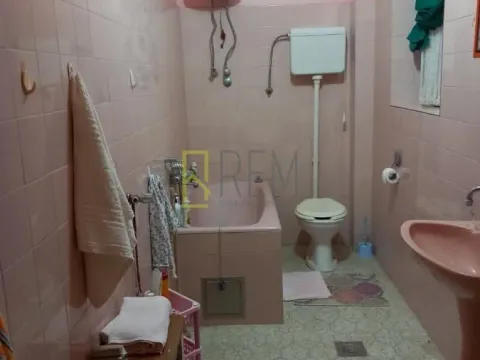 Prodaja, kuća, 250m², Ulcinj, Crna Gora - image 19