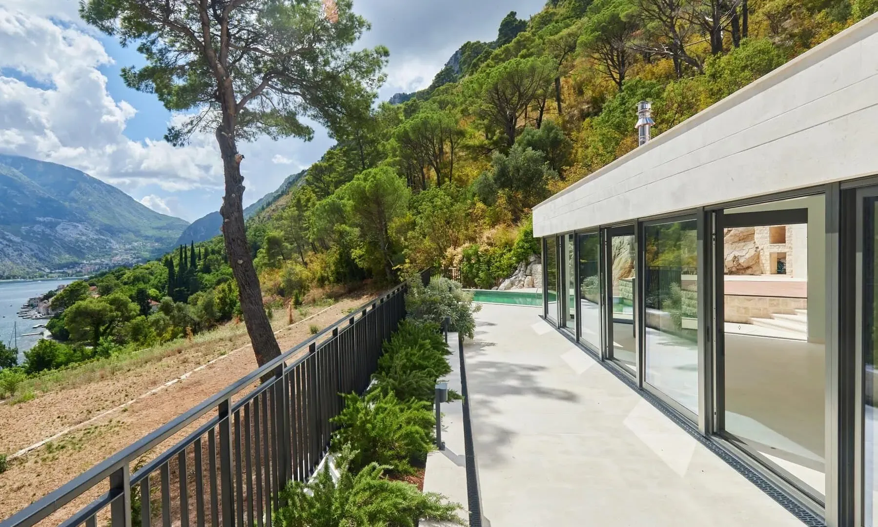 Sale, house, 479m², Prčanj, Kotor