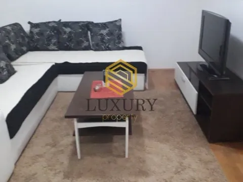 Rent, studio apartment, 30m², Stari Aerodrom, Podgorica - image 1