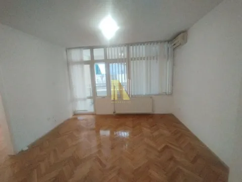 Sale, two bedroom apartment, 50m², Bulevar Oslobodjenja, Novi Sad Sve Podlokacije - image 2