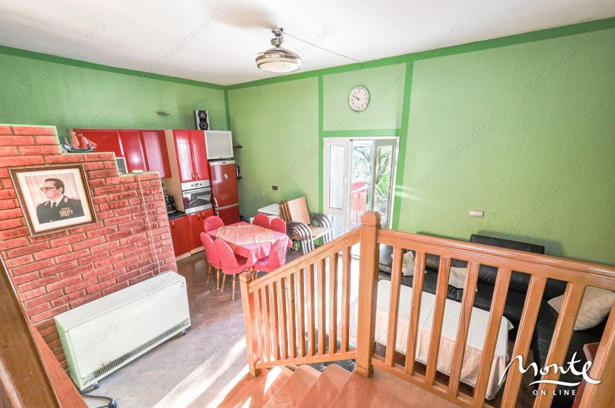 Prodaja, kuća, 194m², Tivat, Crna Gora