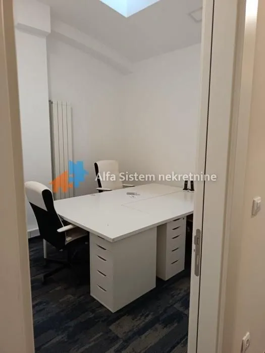 Rent, office space, 155m², Savski Venac, Beograd