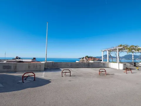 Sale, three bedroom apartment, 222m², Sveti Stefan, Budva - image 17